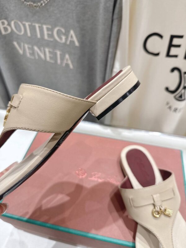 Шлепанцы Loro Piana