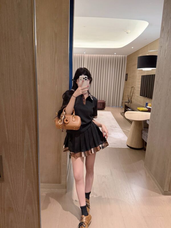 photo_2026-03-14_10-44-58 Костюм с юбкой Burberry