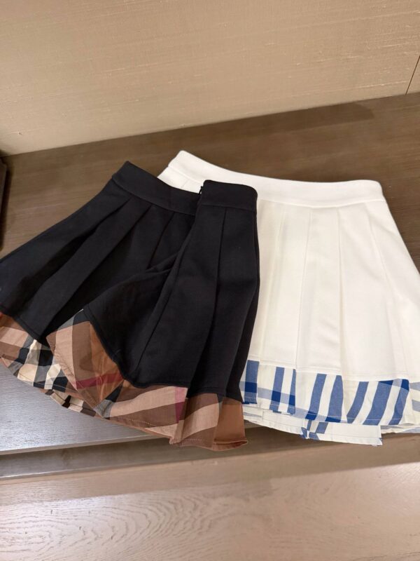 photo_2026-03-14_10-49-36 Костюм с юбкой Burberry