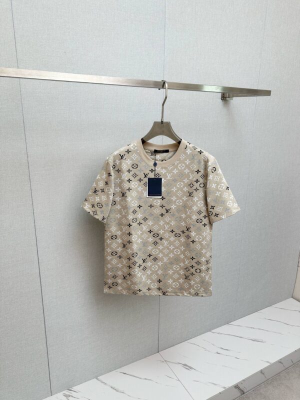 photo_2026-03-18_04-35-18 Футболка Louis Vuitton