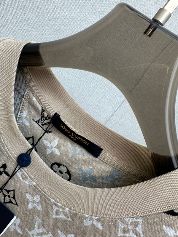 photo_2026-03-18_04-35-23 Футболка Louis Vuitton