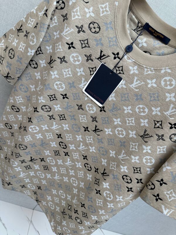 photo_2026-03-18_04-35-28 Футболка Louis Vuitton