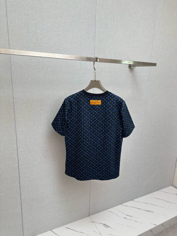 photo_2026-03-18_04-43-01 Футболка Louis Vuitton