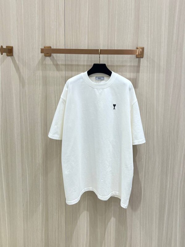 Футболка AMI