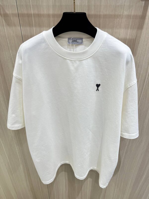 Футболка AMI