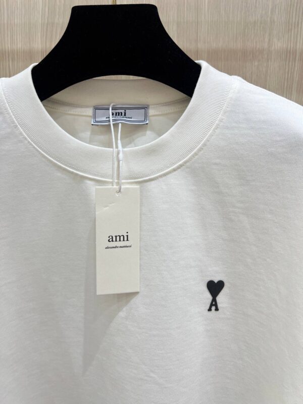 Футболка AMI