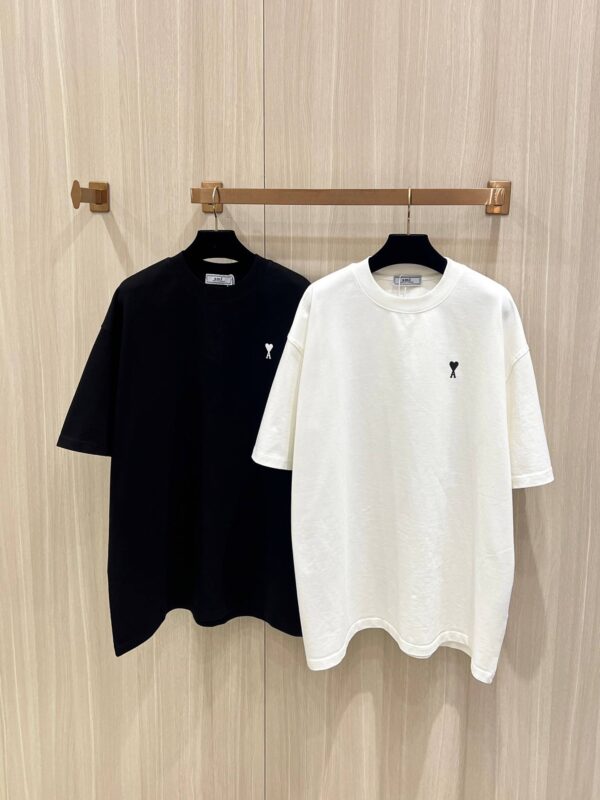 Футболка AMI