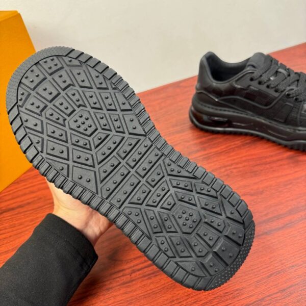 Кроссовки Louis Vuitton