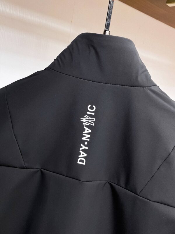 photo_2026-03-19_06-51-00 Куртка Moncler