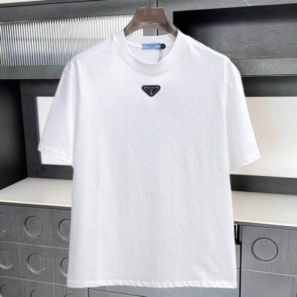 Футболка Prada