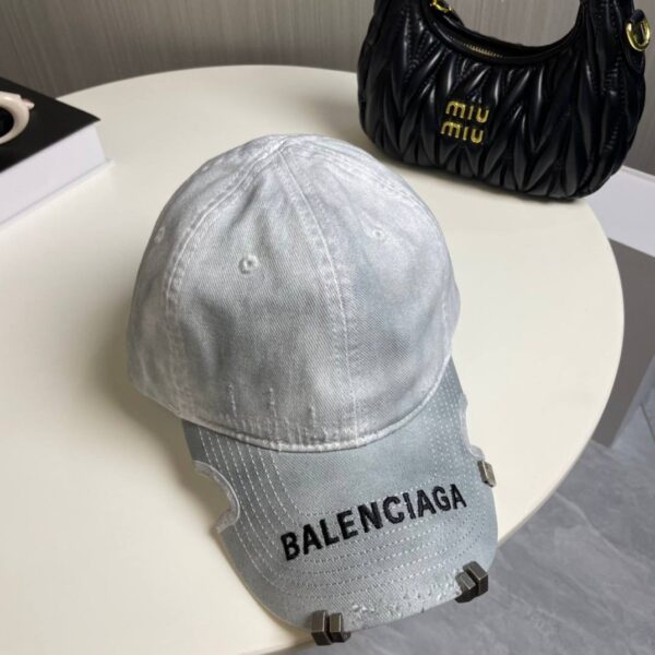 Кепка Balenciaga