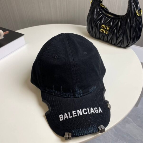 Кепка Balenciaga