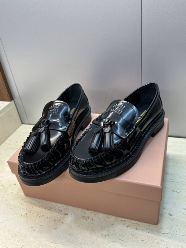 Лоферы Miu Miu