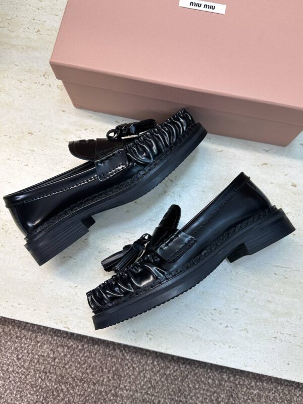 Лоферы Miu Miu