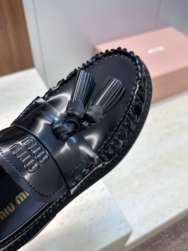 Лоферы Miu Miu