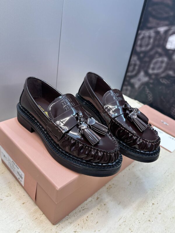 Лоферы Miu Miu