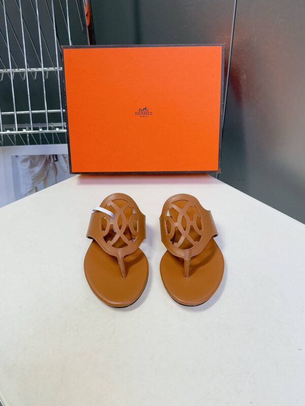 Шлепанцы Hermes