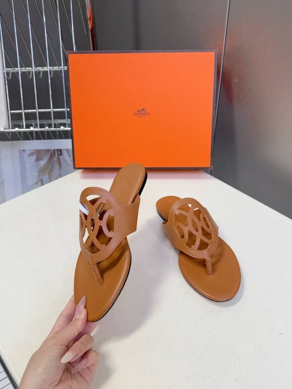 Шлепанцы Hermes