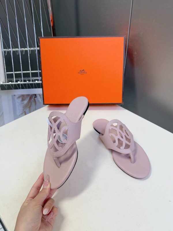 Шлепанцы Hermes