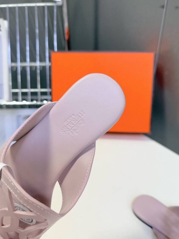 Шлепанцы Hermes