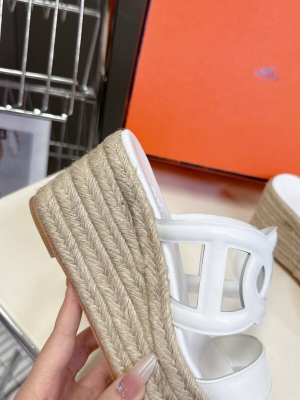 photo_2026-03-28_10-04-42 Сабо Hermes