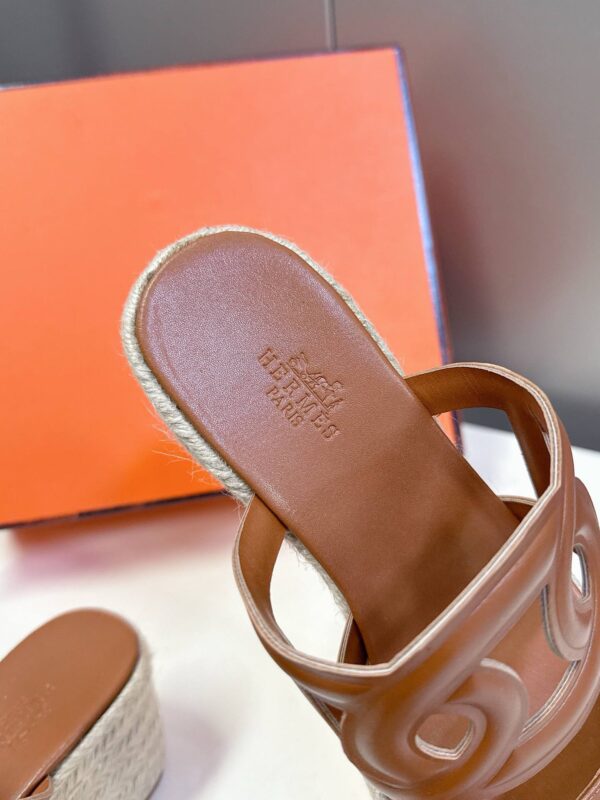 photo_2026-03-28_10-40-43 Сабо Hermes