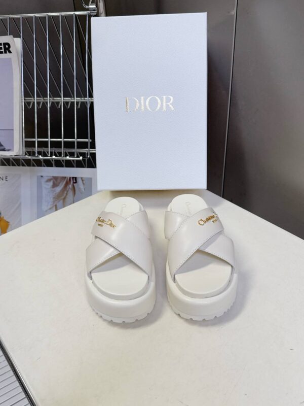 Шлепанцы на платформе Dior