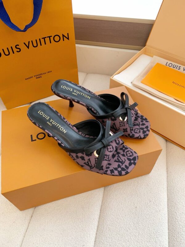 photo_2026-04-05_16-12-09 Мюли Louis Vuitton