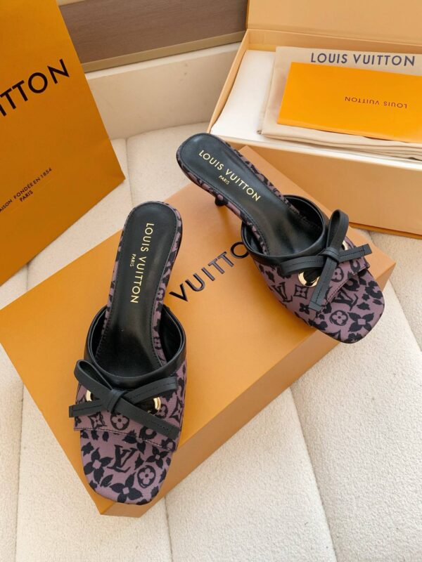 photo_2026-04-05_16-12-17 Мюли Louis Vuitton